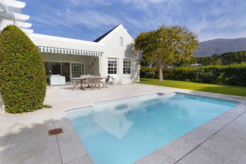 To Let 3 Bedroom Property for Rent in Steenberg Estate Western Cape